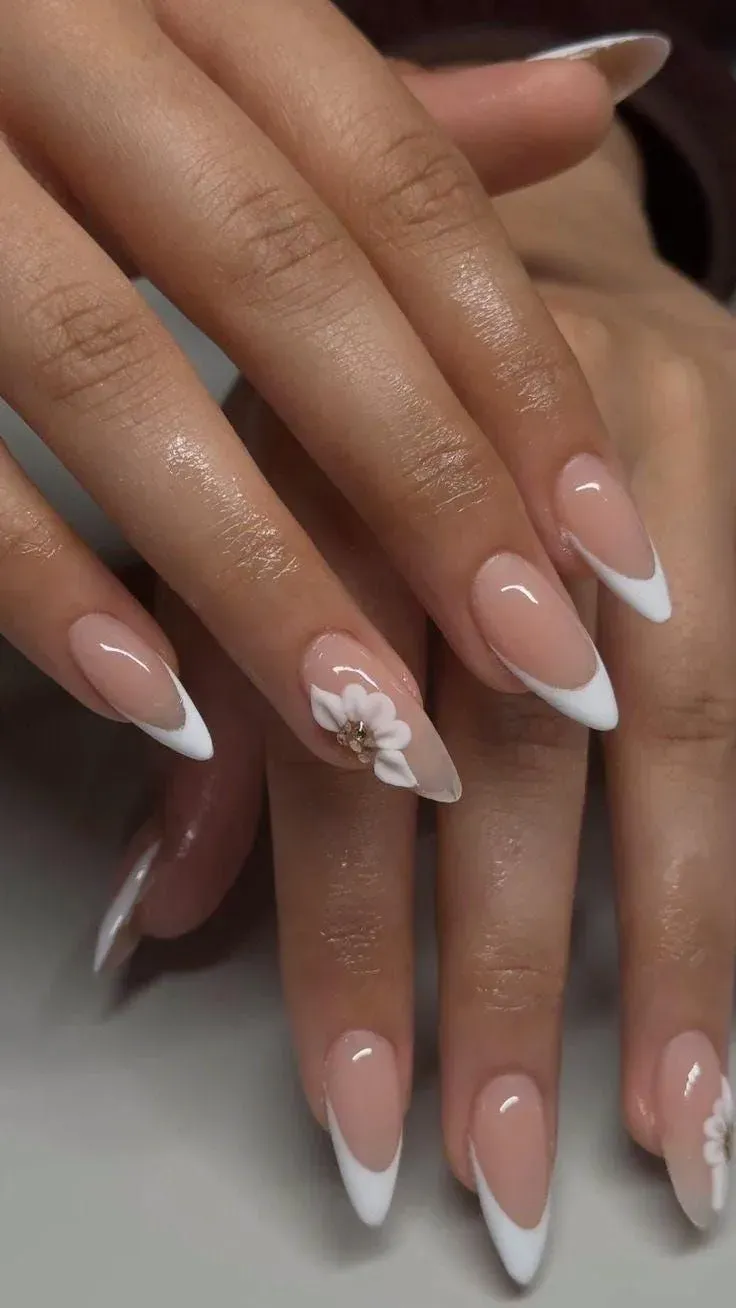 Diva’s Blink cần thợ nail