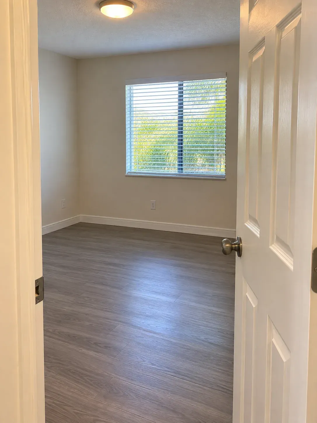Room For Rent — 2